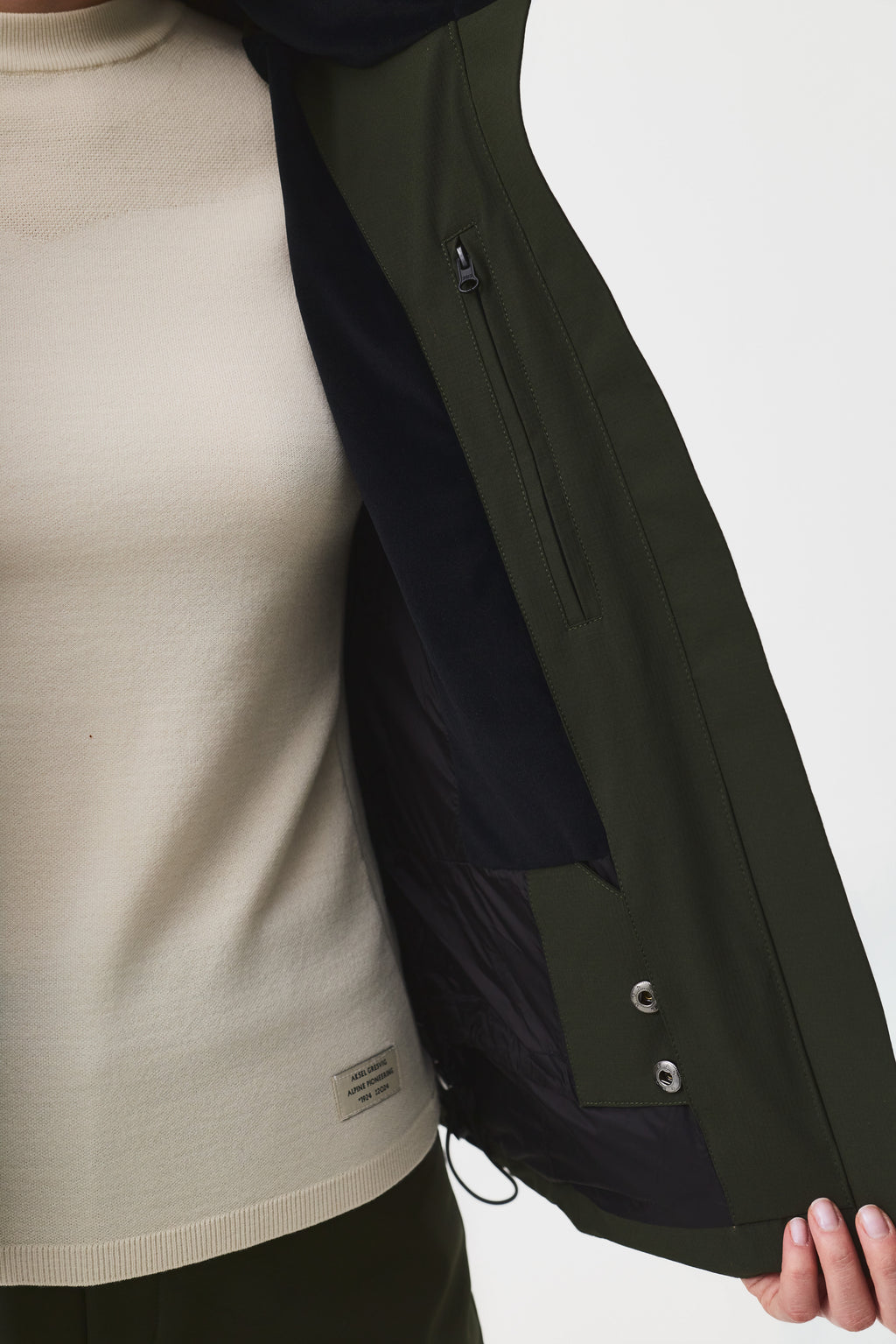 Elvit Ski Jacket with Belt Women, Black Forest Green