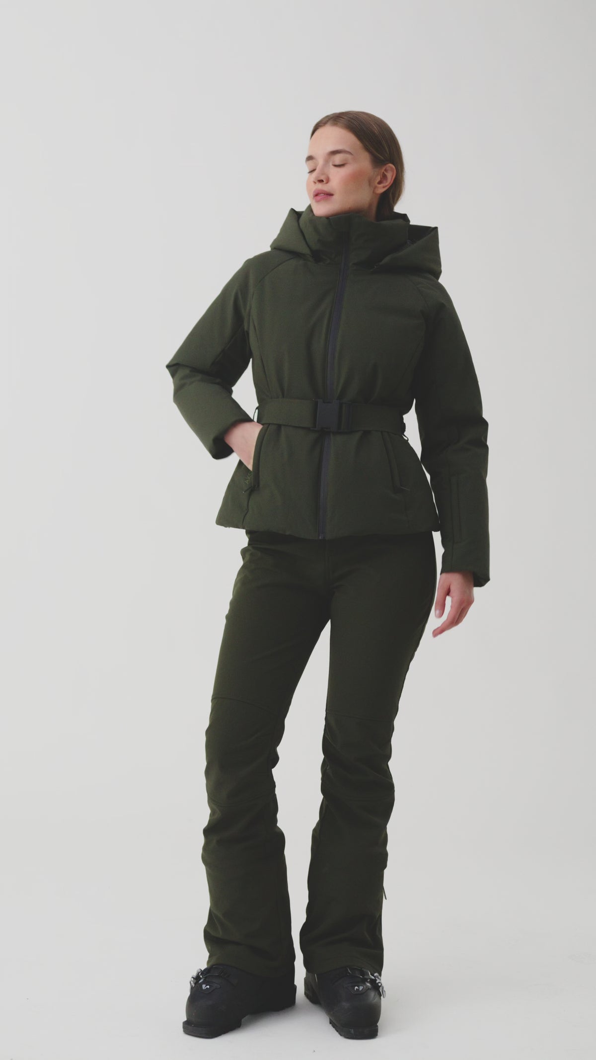 Elvit Ski Jacket with Belt Women, Black Forest Green